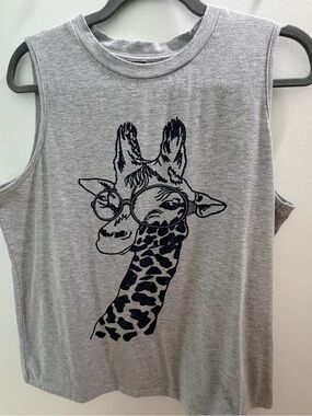 Emory Rose Gray Sleeveless Tee with Giraffe Graphic